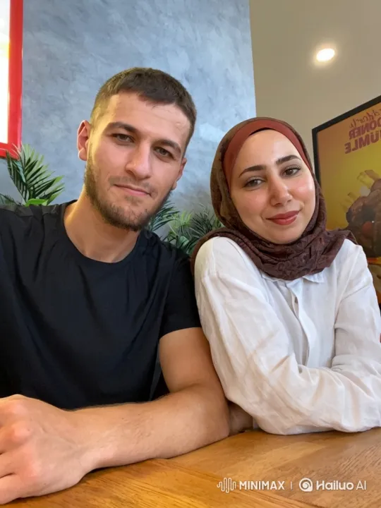 Family Portrait: Young Girl with Loving Parents – AI Generated Video | Hailuo AI