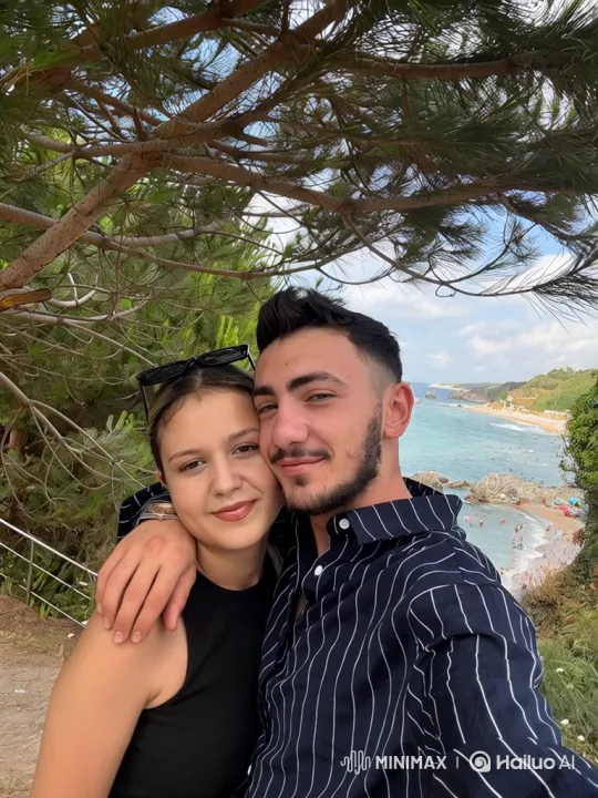 Family Reunion: Loving Embrace Captured on Video – AI Generated Video | Hailuo AI
