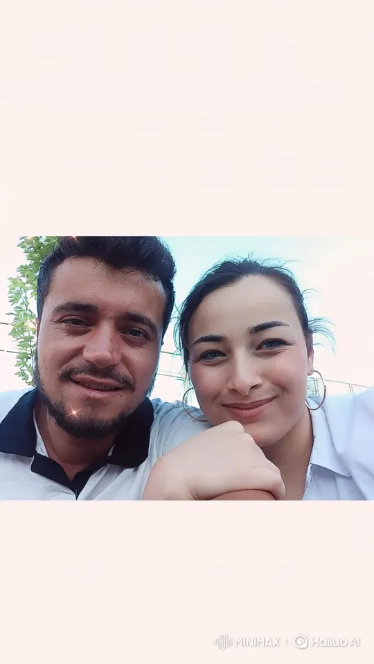 Family Embrace Captured on Summer Evening – AI Generated Video | Hailuo AI