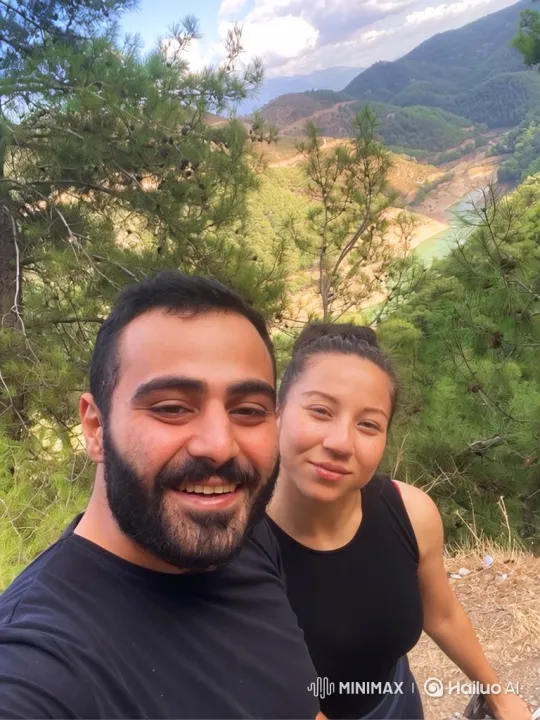 Family Embrace: Summer Evening's Delight – AI Generated Video | Hailuo AI