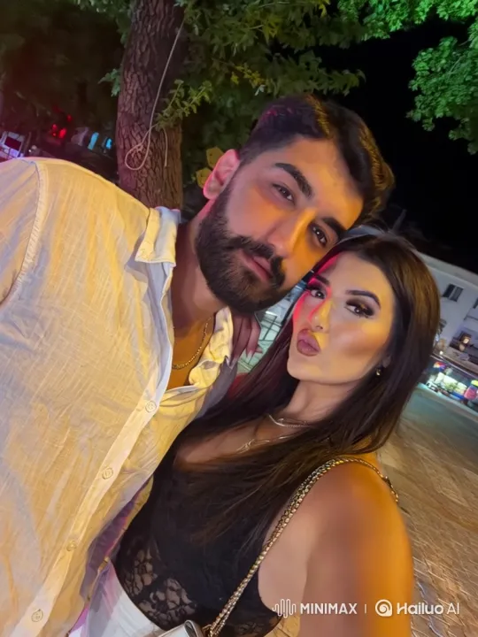 Couple and Daughter Share Loving Embrace in Night Video – AI Generated Video | Hailuo AI