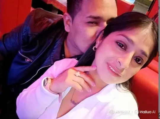 Couple and Daughter Share Loving Embrace – AI Generated Video | Hailuo AI