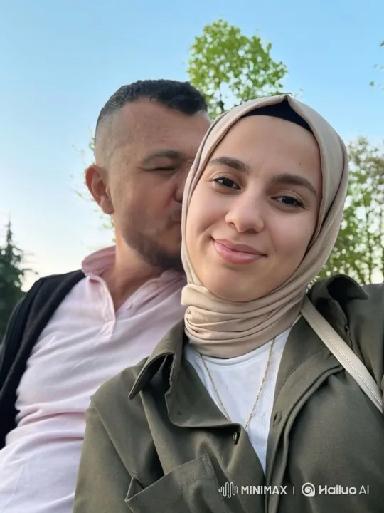 Family Embraces in Joyful Outdoor Scene – AI Generated Video | Hailuo AI
