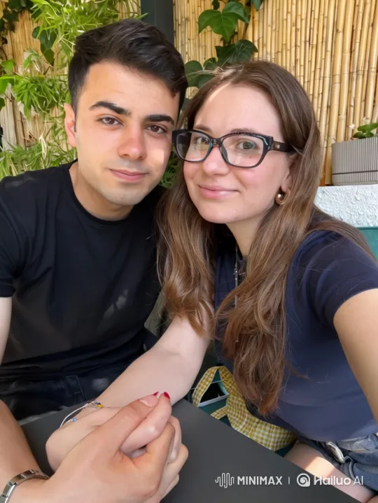 Family Embrace Captures Joyful Summer Evening – AI Generated Video | Hailuo AI