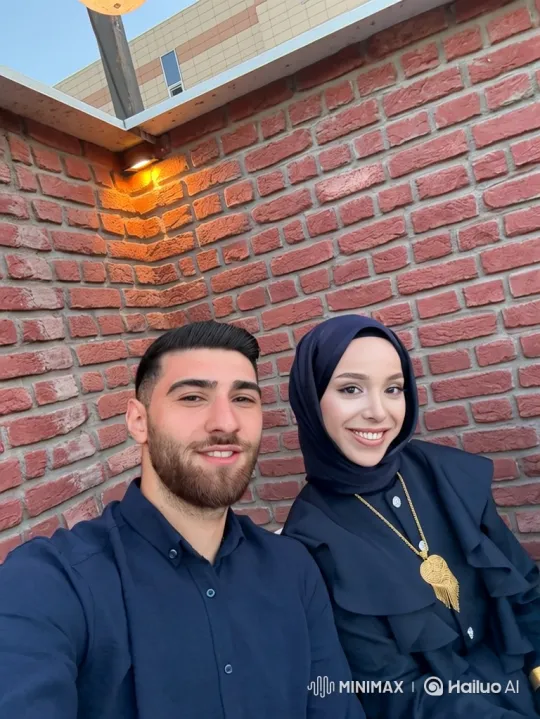 Family Harmony: Summer Evening with Loving Embrace – AI Generated Video | Hailuo AI
