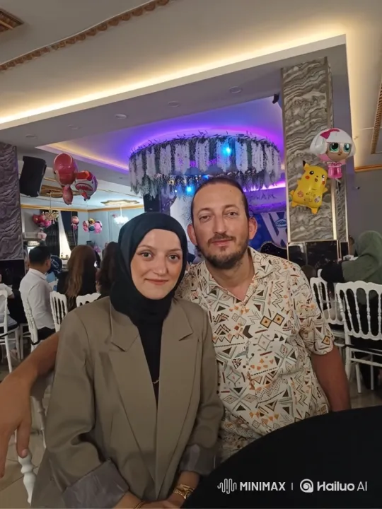 Family Embrace Captured in Summer Evening's Glow – AI Generated Video | Hailuo AI