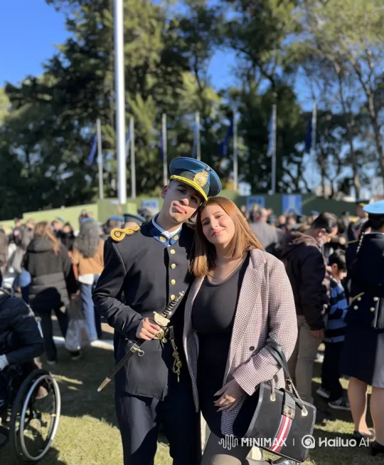 Military Family Embraces at Formal Event – AI Generated Video | Hailuo AI