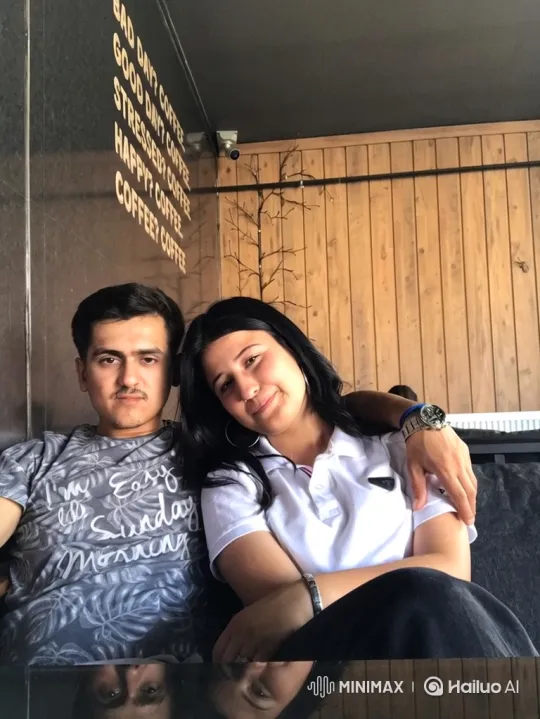 Family Embrace Captured on Shaky Phone Video – AI Generated Video | Hailuo AI