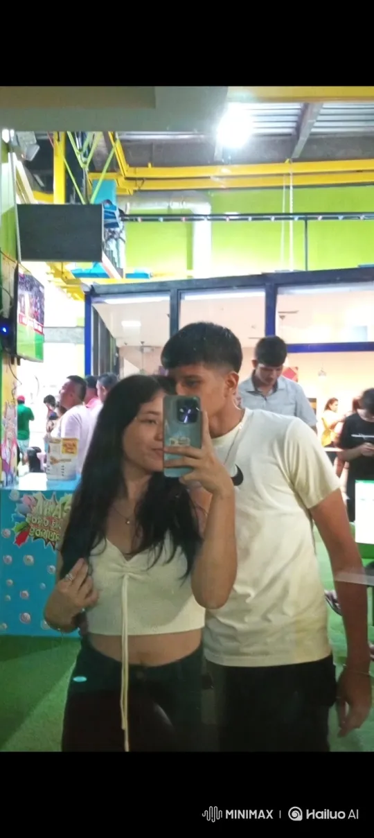 Family Bonding Moment: Parents and Toddler Embrace – AI Generated Video | Hailuo AI