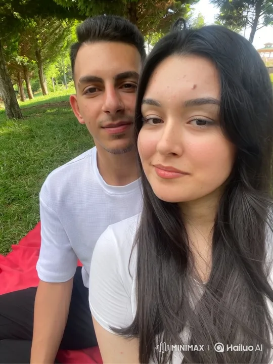 Family Embrace Captured in Dusk-Lit Park – AI Generated Video | Hailuo AI