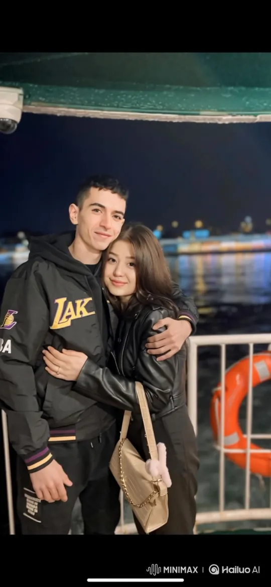 Family Embrace on a Summer Night – AI Generated Video | Hailuo AI