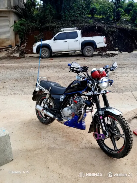 Custom Suzuki Motorcycle with Air Suspension Demo – AI Generated Video | Hailuo AI