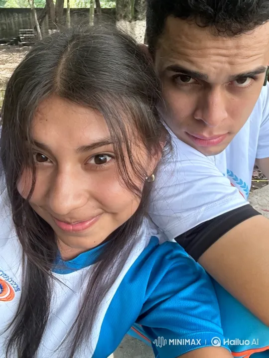 Family Embrace in Sunlit Plaza Setting – AI Generated Video | Hailuo AI