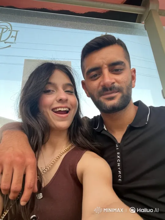 Cherished Family Moments Captured in Home Video – AI Generated Video | Hailuo AI