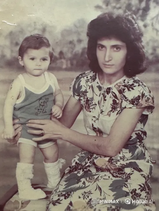 Vintage Photo Comes to Life with Gentle Movements – AI Generated Video | Hailuo AI