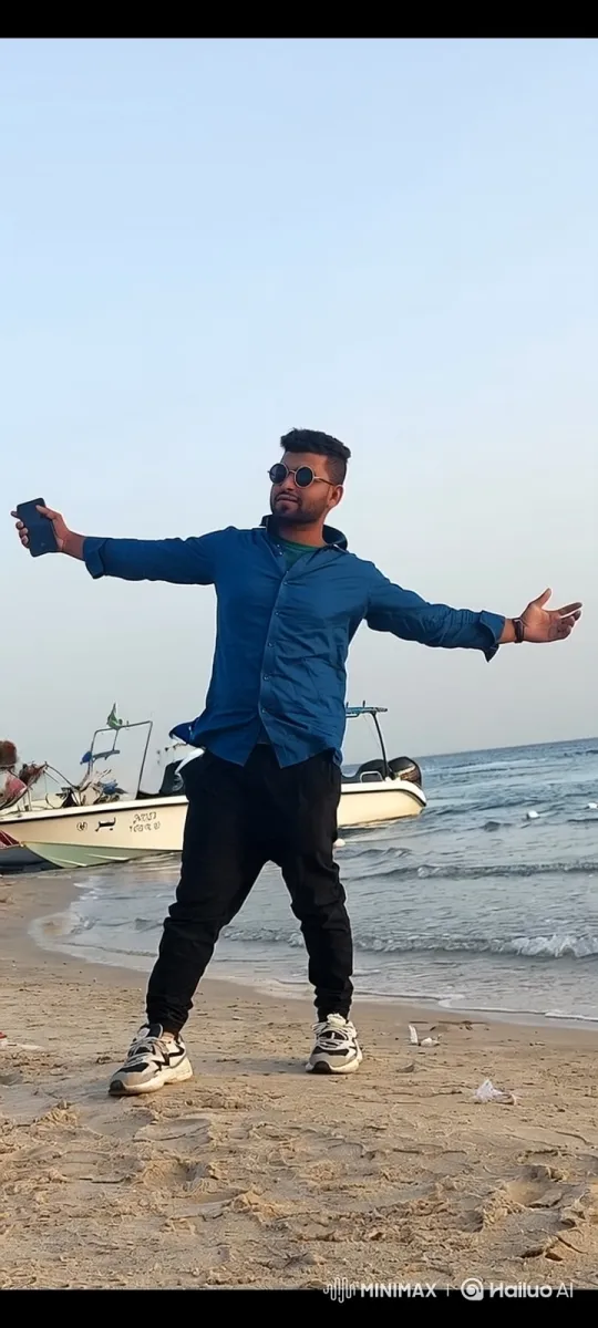 Transformation of a Romantic Moment: From Beach to Park – AI Generated Video | Hailuo AI