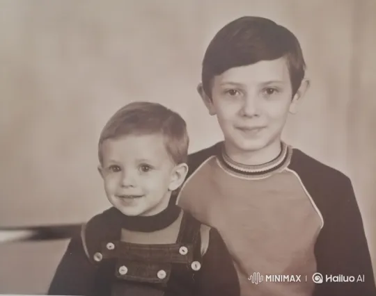 Vintage Sepia Portrait: Two Boys' Subtle Movements – AI Generated Video | Hailuo AI