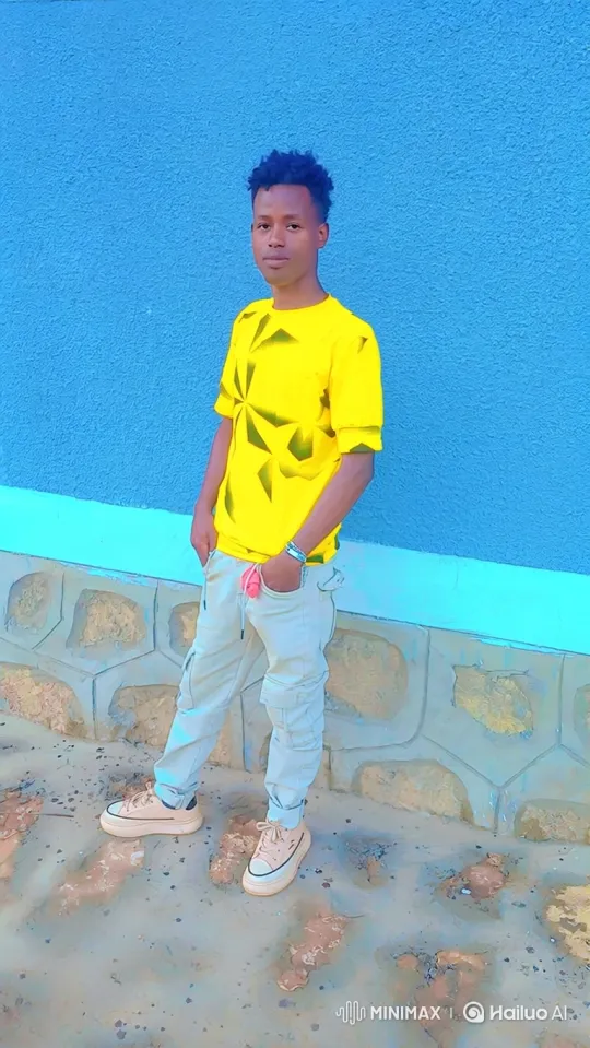 Young Man Poses with a Friendly Smile – AI Generated Video | Hailuo AI