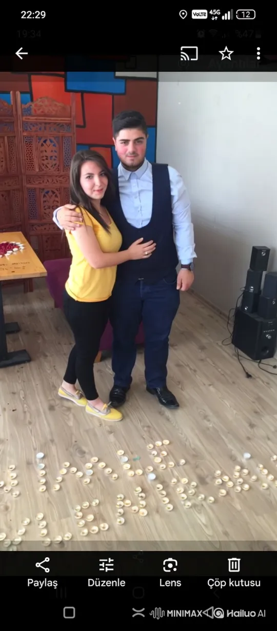 Family Embrace Captured on Summer Evening – AI Generated Video | Hailuo AI