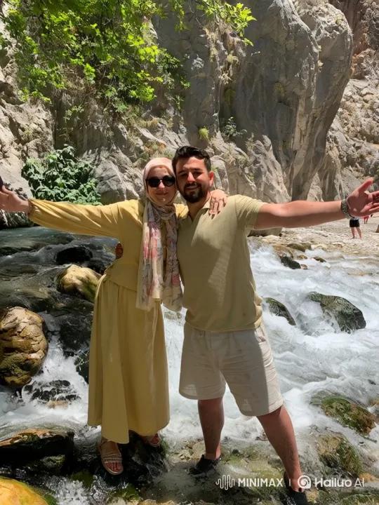 Family Reunion in Sunlit River Setting – AI Generated Video | Hailuo AI