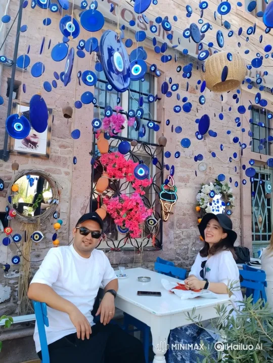 Family Reunion at a Charming Outdoor Cafe – AI Generated Video | Hailuo AI