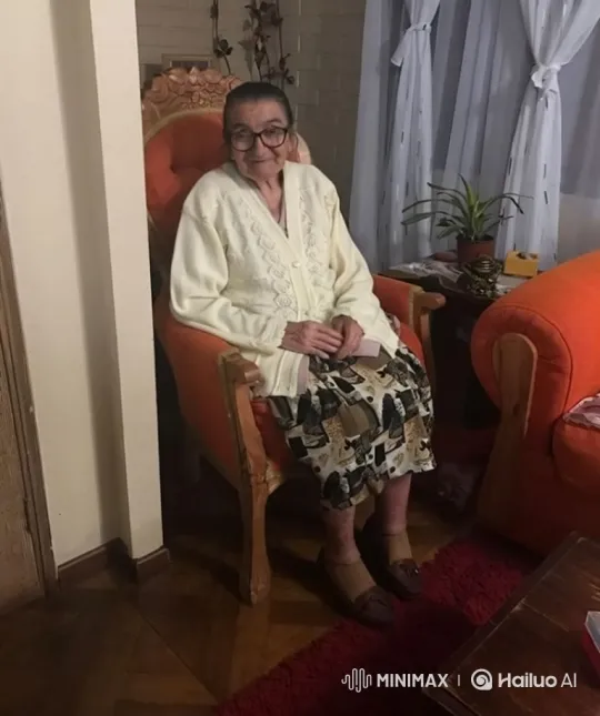 Elderly Woman Sends Affectionate Wave and Kiss – AI Generated Video | Hailuo AI