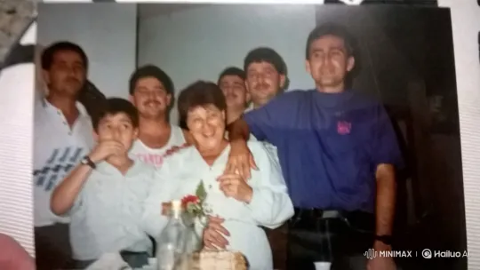 Family Celebrates with Loving Group Hug – AI Generated Video | Hailuo AI
