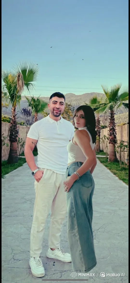 Family Reunion at a Summer Evening Party – AI Generated Video | Hailuo AI