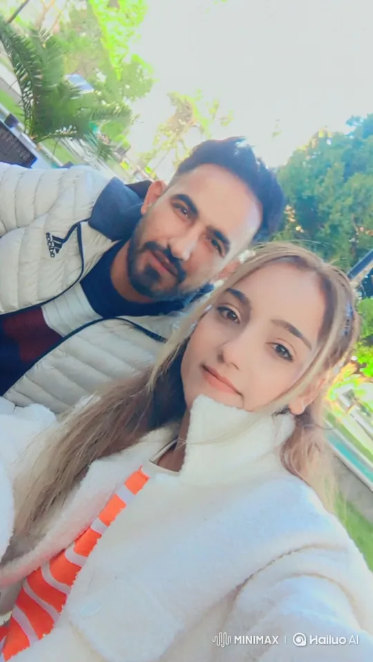 Family Outdoor Selfie with Joyful Embrace – AI Generated Video | Hailuo AI
