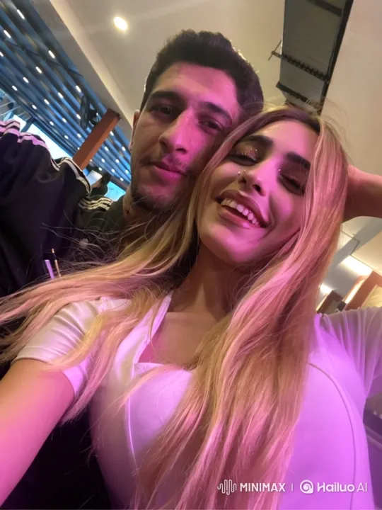 Young Couple and Daughter Share Loving Hug – AI Generated Video | Hailuo AI