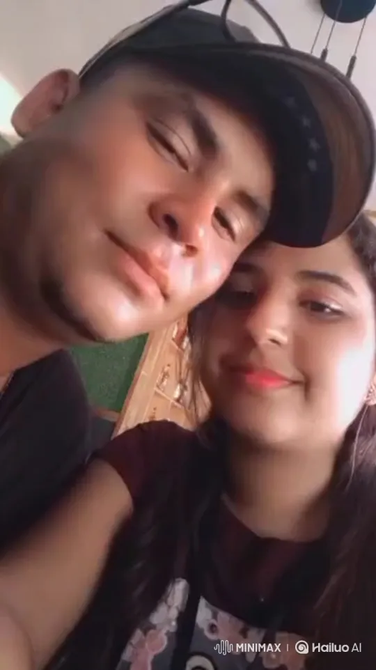 Family Reunion on the Beach: A Loving Embrace – AI Generated Video | Hailuo AI