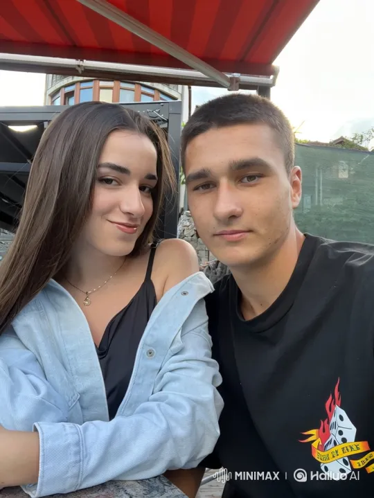 Young Family's Joyful Reunion Captured on Video – AI Generated Video | Hailuo AI