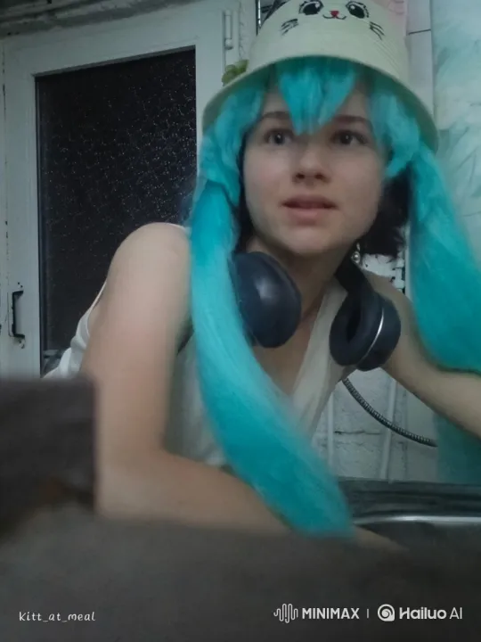 Transformation from Female to Male with a Dramatic Pose – AI Generated Video | Hailuo AI