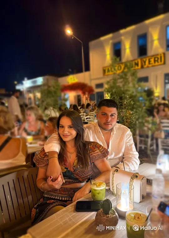 Family Embrace Captured in Candid Night Out – AI Generated Video | Hailuo AI