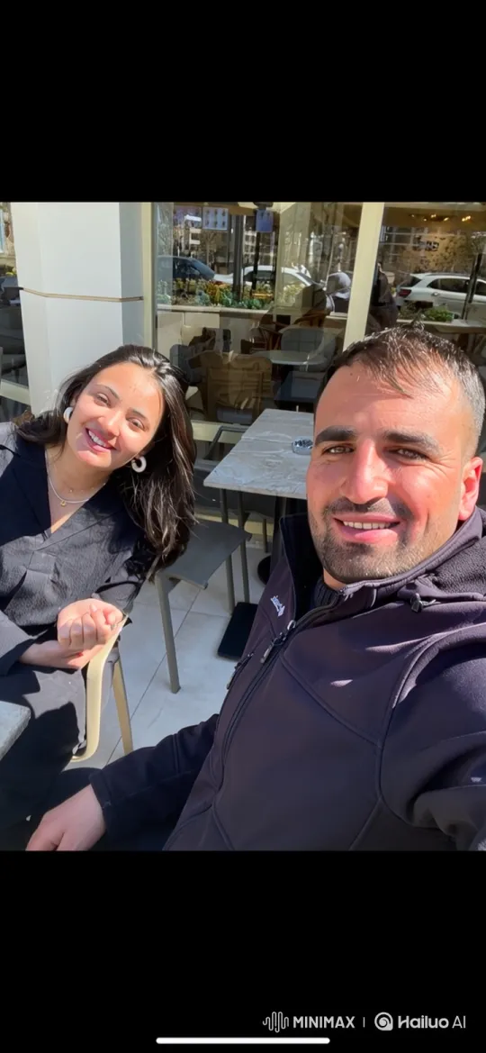 Couple's Joyful Reunion with a Little Girl – AI Generated Video | Hailuo AI