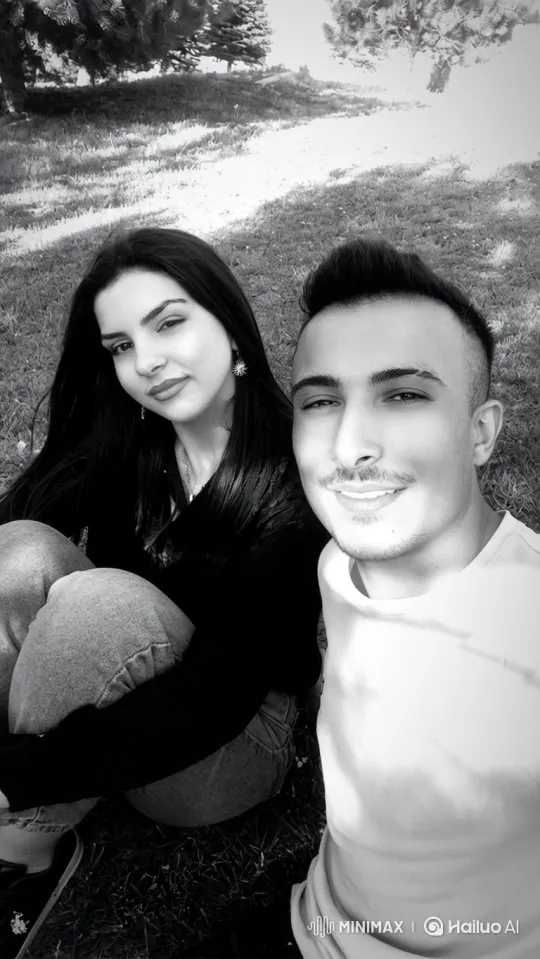 Family Embrace Captured on Summer Evening – AI Generated Video | Hailuo AI