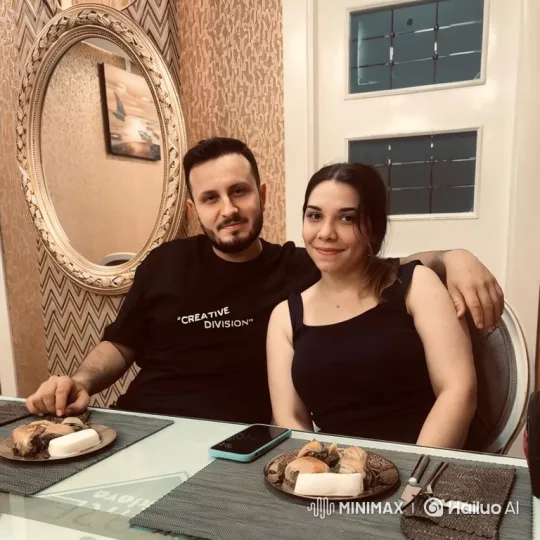 Family Embraces in Heartwarming Dining Scene – AI Generated Video | Hailuo AI