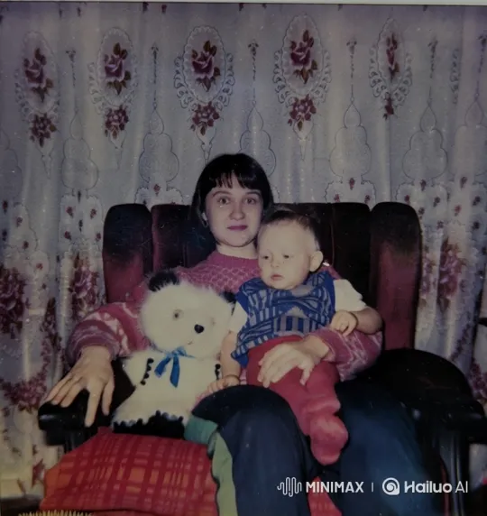 Mother and Child Share a Tender Moment – AI Generated Video | Hailuo AI