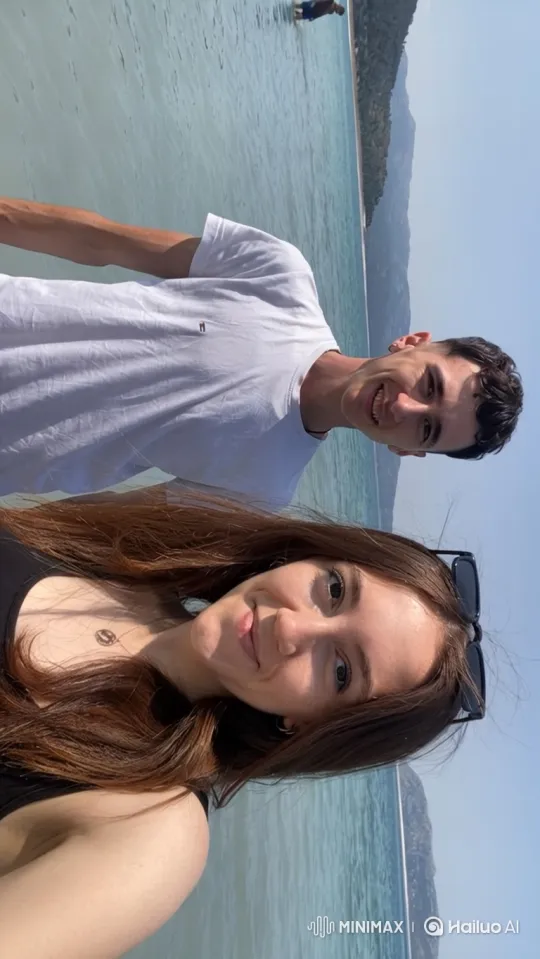 Intimate Family Moment Captured on iPhone Video – AI Generated Video | Hailuo AI