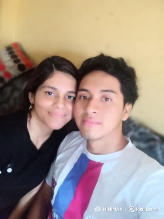 Family Moment Captured in Cozy Home Setting – AI Generated Video | Hailuo AI
