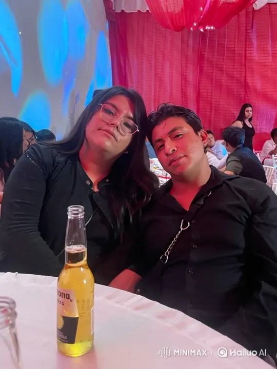 Intimate Family Moment Captured on Grainy Video – AI Generated Video | Hailuo AI