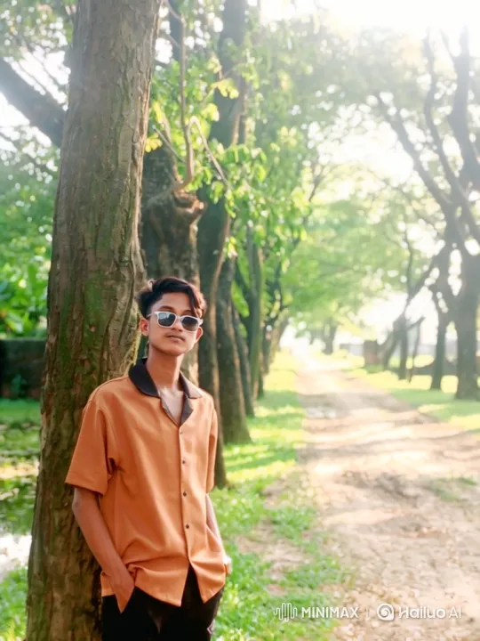 Young Couple Shares Intimate Moment in Park – AI Generated Video | Hailuo AI