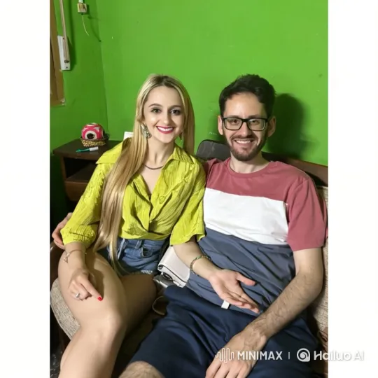 Family's Joyful Moments Captured in Intimate Video – AI Generated Video | Hailuo AI