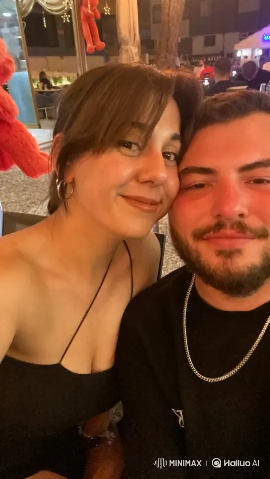 Family Moment: Couple and Child Embrace – AI Generated Video | Hailuo AI