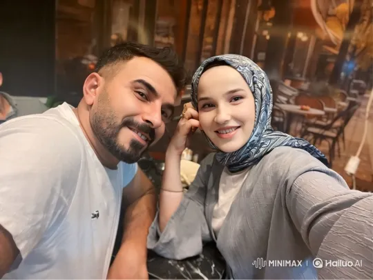 Family Embrace Captured on Summer Evening – AI Generated Video | Hailuo AI