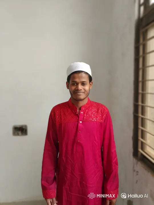 Young Man with Calm Smile in Gentle Push-In Shot – AI Generated Video | Hailuo AI