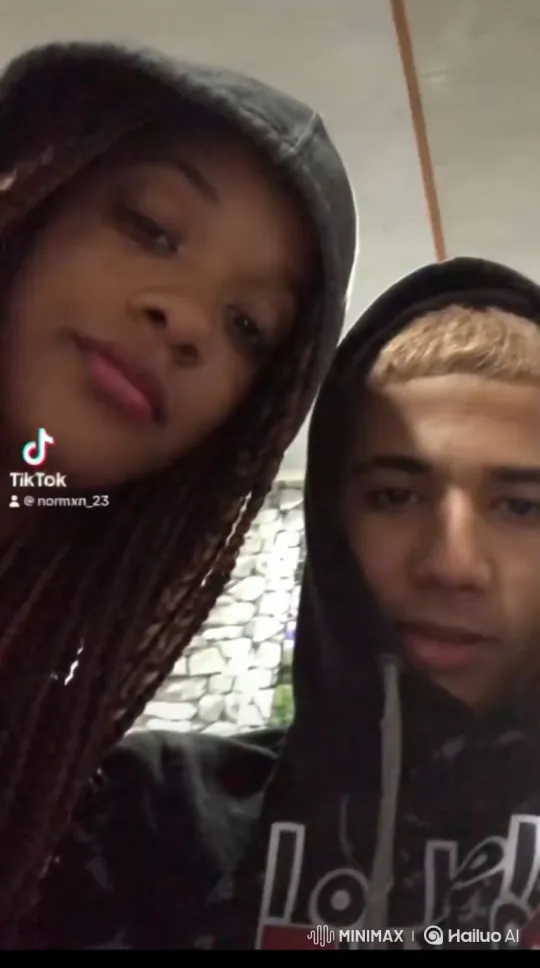 Family Embrace: Intimate Moment Captured – AI Generated Video | Hailuo AI