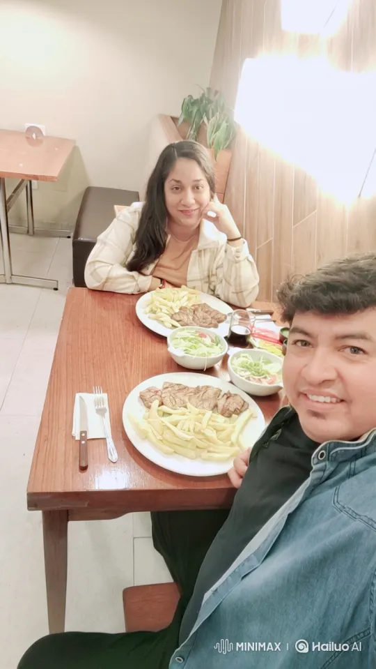 Family Moment Captured in Realistic Restaurant Scene – AI Generated Video | Hailuo AI
