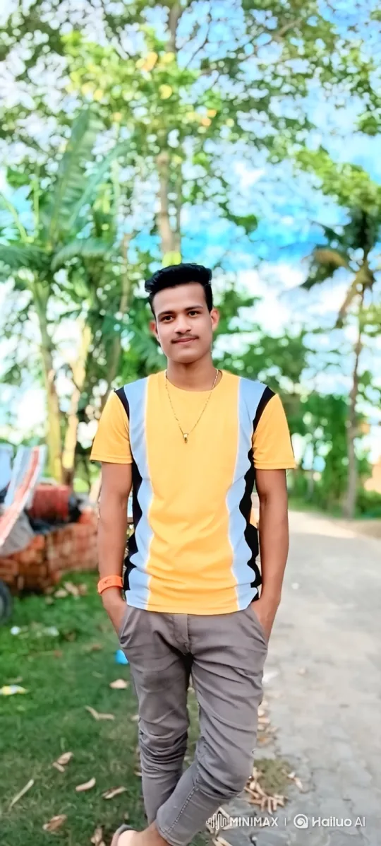 Peaceful Park Stroll: Young Couple's Serene Connection – AI Generated Video | Hailuo AI
