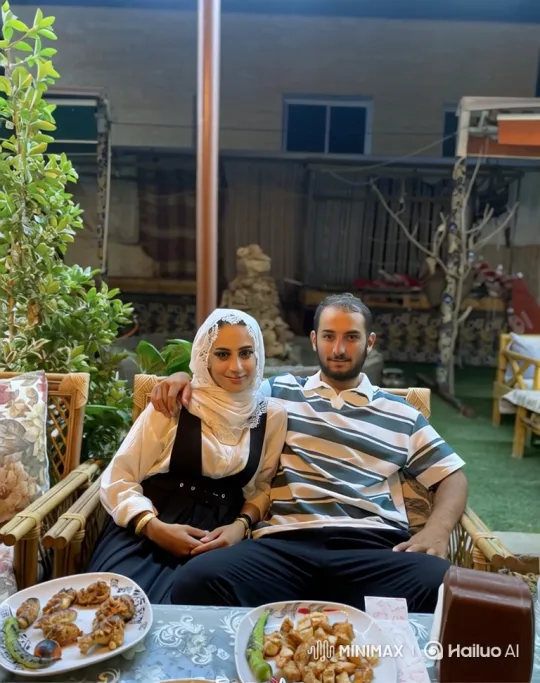 Young Family Embraces in Summer Evening's Warmth – AI Generated Video | Hailuo AI